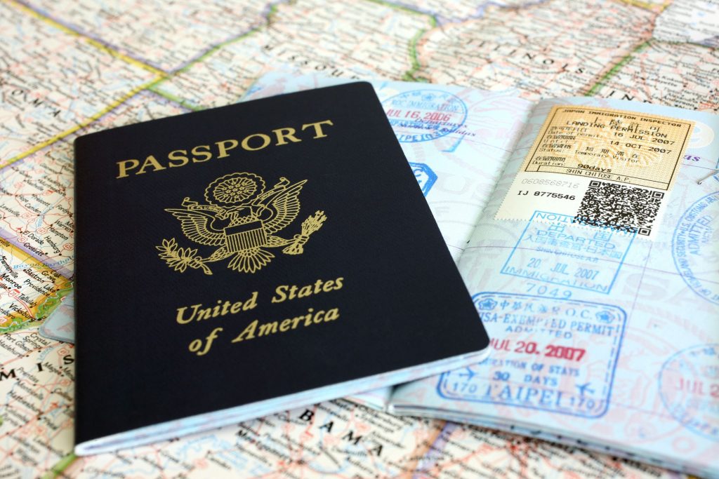 Hết hạn visa phải làm sao? Có bị phạt không?