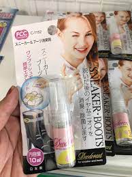 Chai xịt khử mùi giày mini bỏ túi  Nhật Bản-TV123:Đồ Tiện Ích